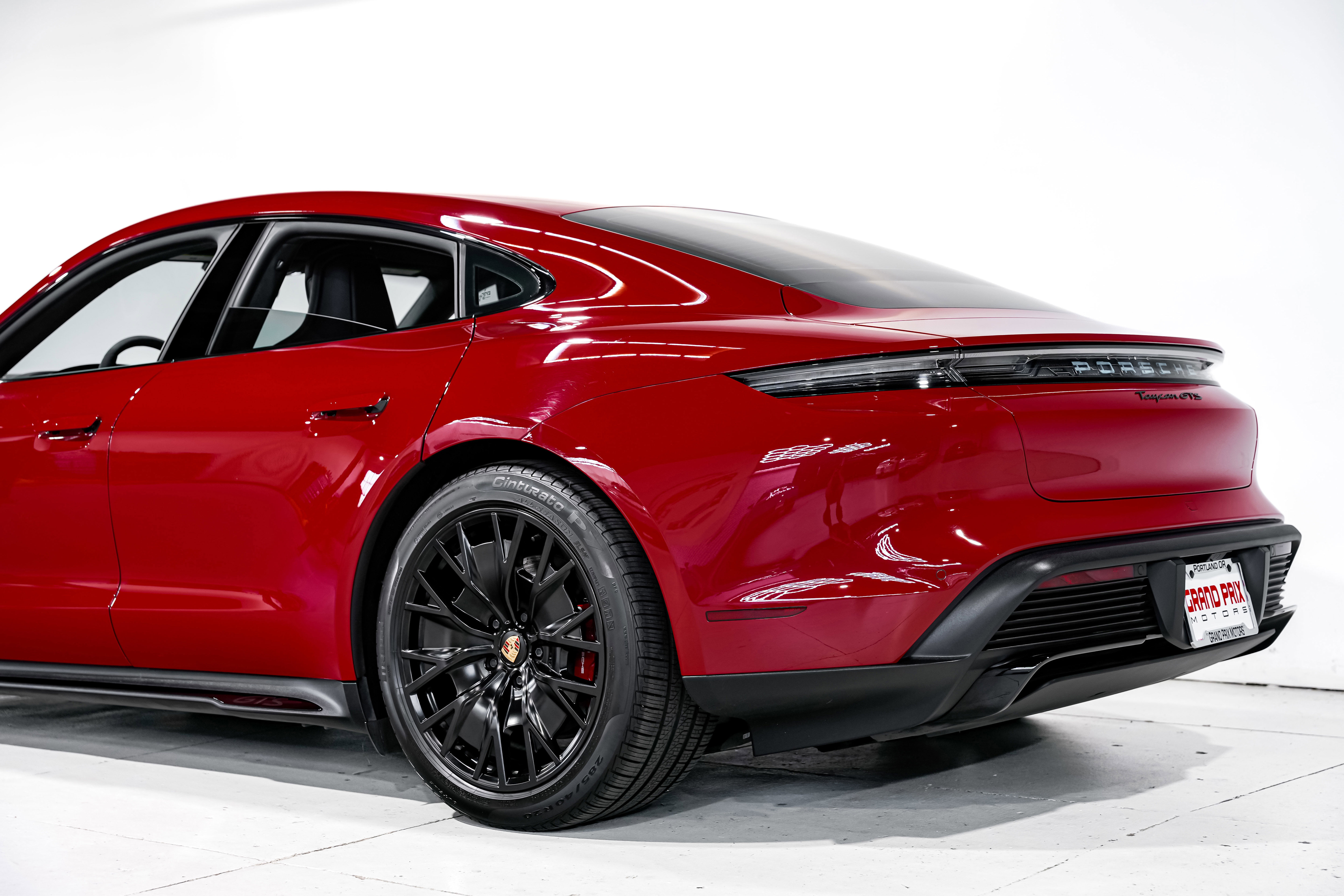 Used 2023 Porsche Taycan GTS image 41