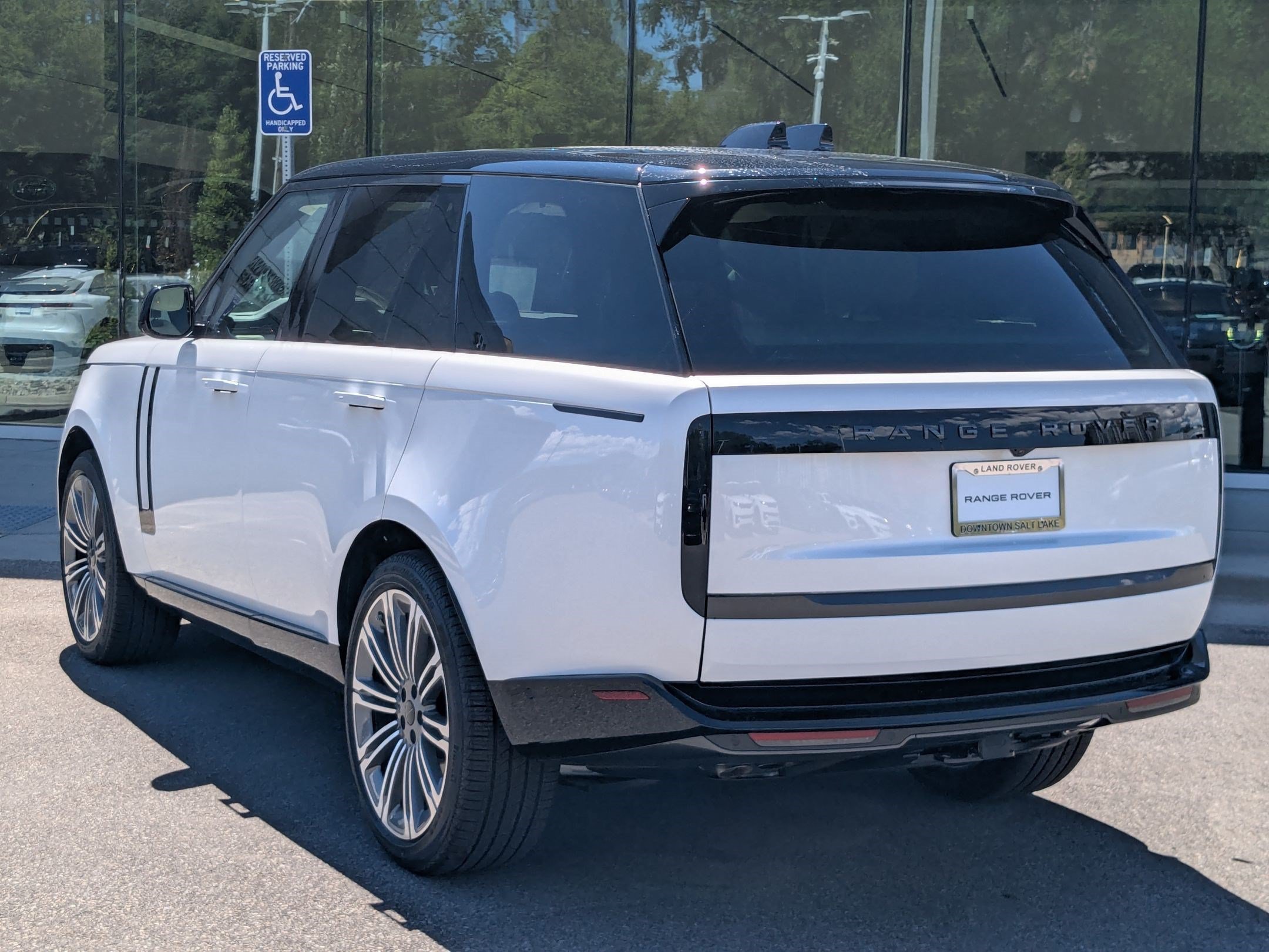 New 2026 Land Rover Range Rover SE AWD/4WD image 7