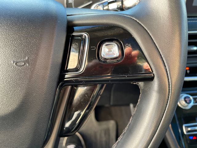 Used 2021 Lincoln Corsair AWD w/ Premium Package image 31