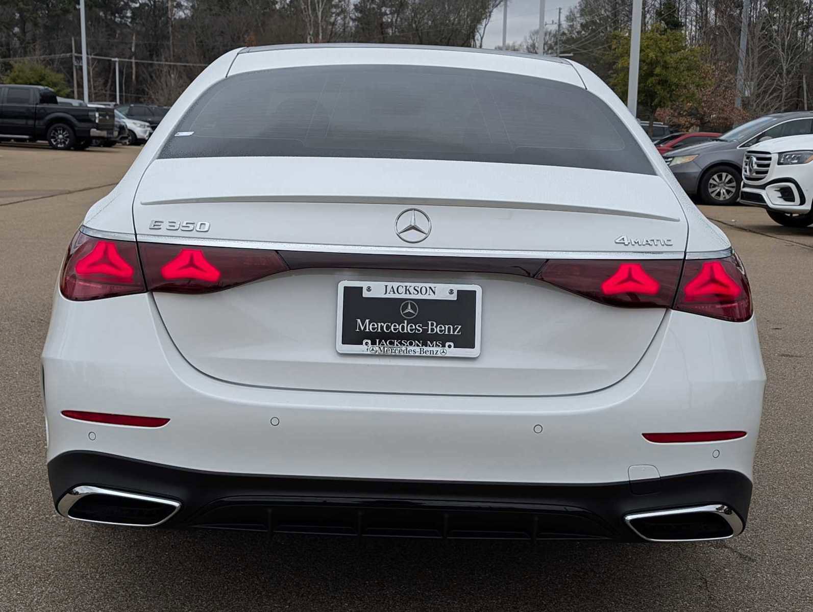 Used 2024 Mercedes-Benz E 350 4MATIC Sedan image 6