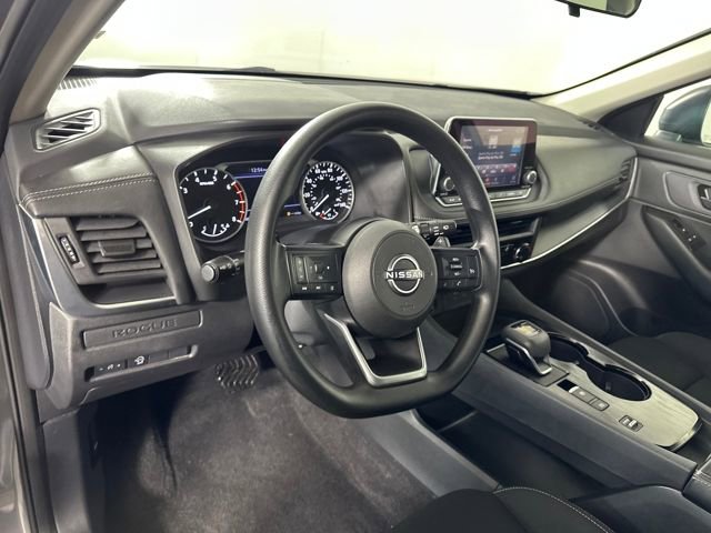 Used 2024 Nissan Rogue S image 13