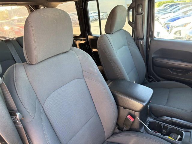 Used 2019 Jeep Wrangler Unlimited Sport image 15
