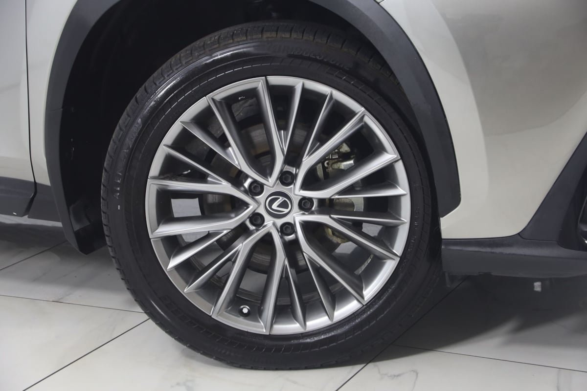 Used 2024 Lexus NX 350h AWD w/ Premium Package image 15