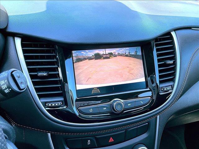 Used 2020 Chevrolet Trax LT FWD image 23