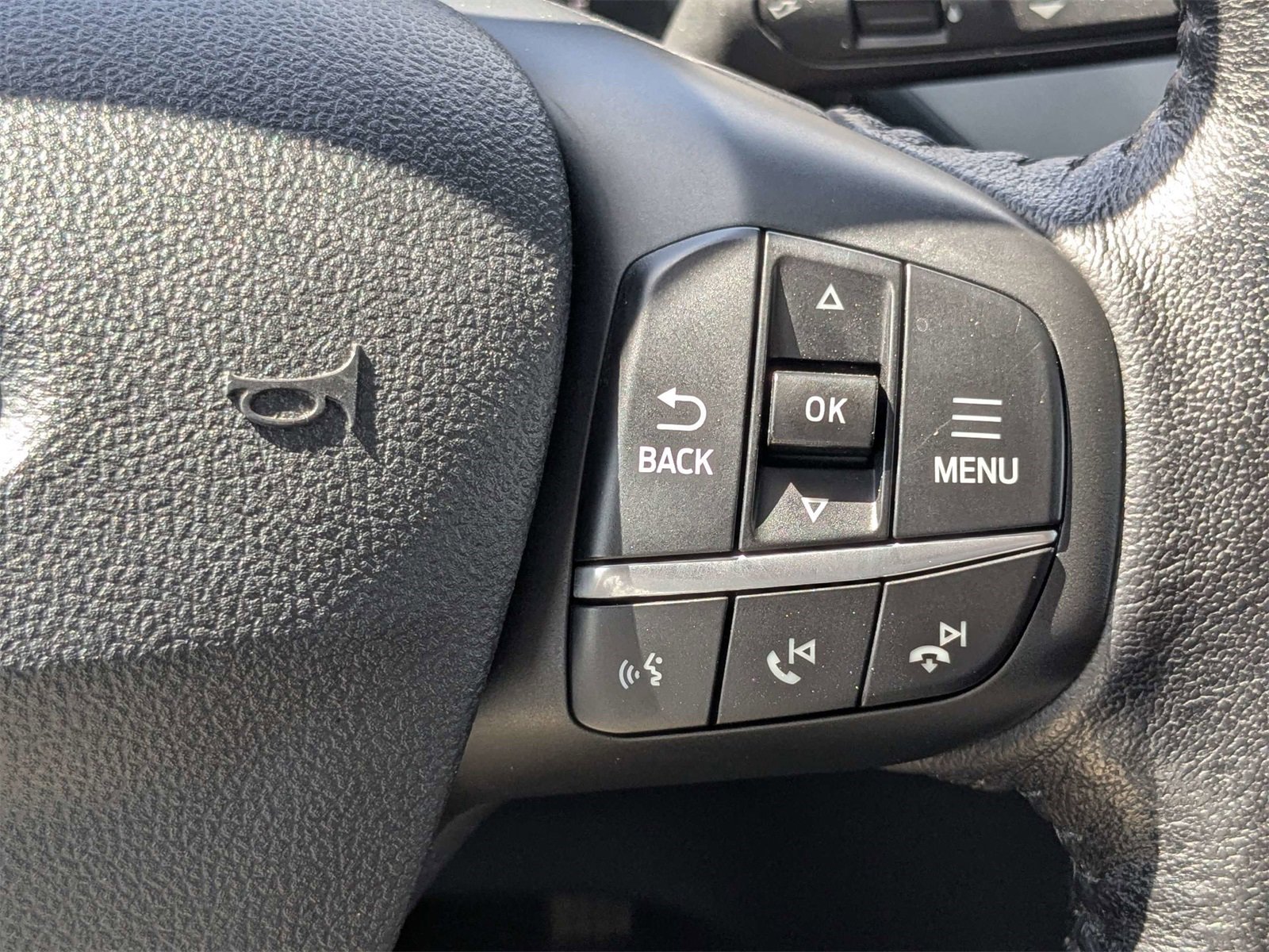 Used 2022 Ford Maverick Lariat w/ Equipment Group 500A Standard image 27