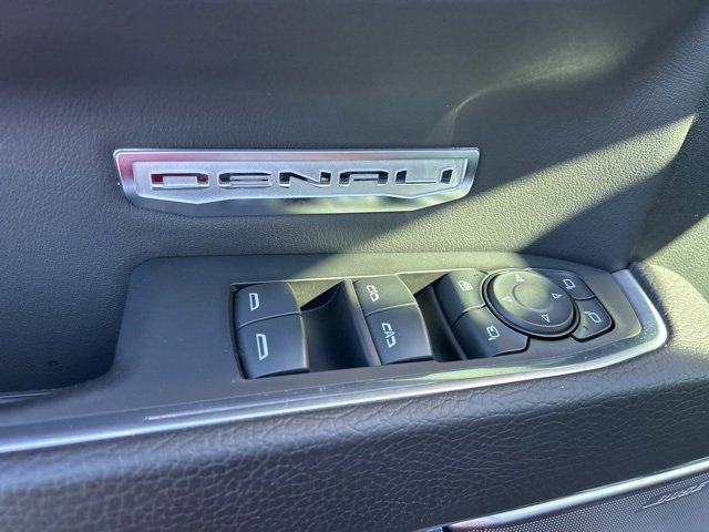 Used 2023 GMC Sierra 1500 Denali image 13