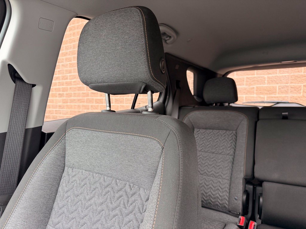 Used 2023 Chevrolet Equinox LT FWD image 11