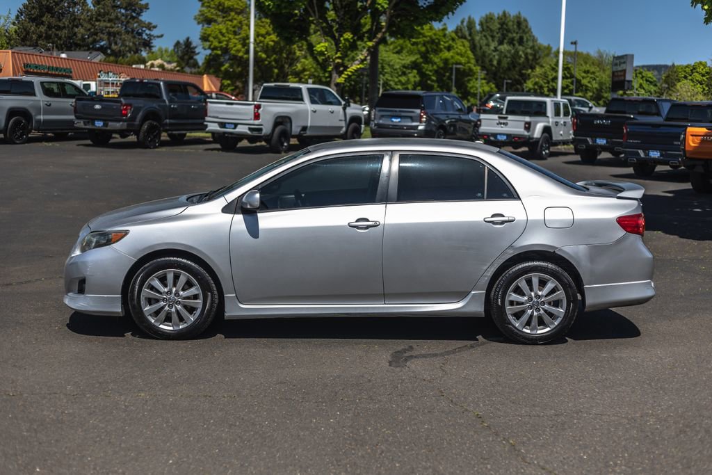 Used 2010 Toyota Corolla LE FWD image 10