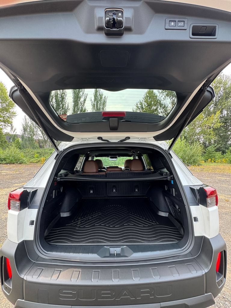 New 2026 Subaru Outback Touring AWD/4WD image 9