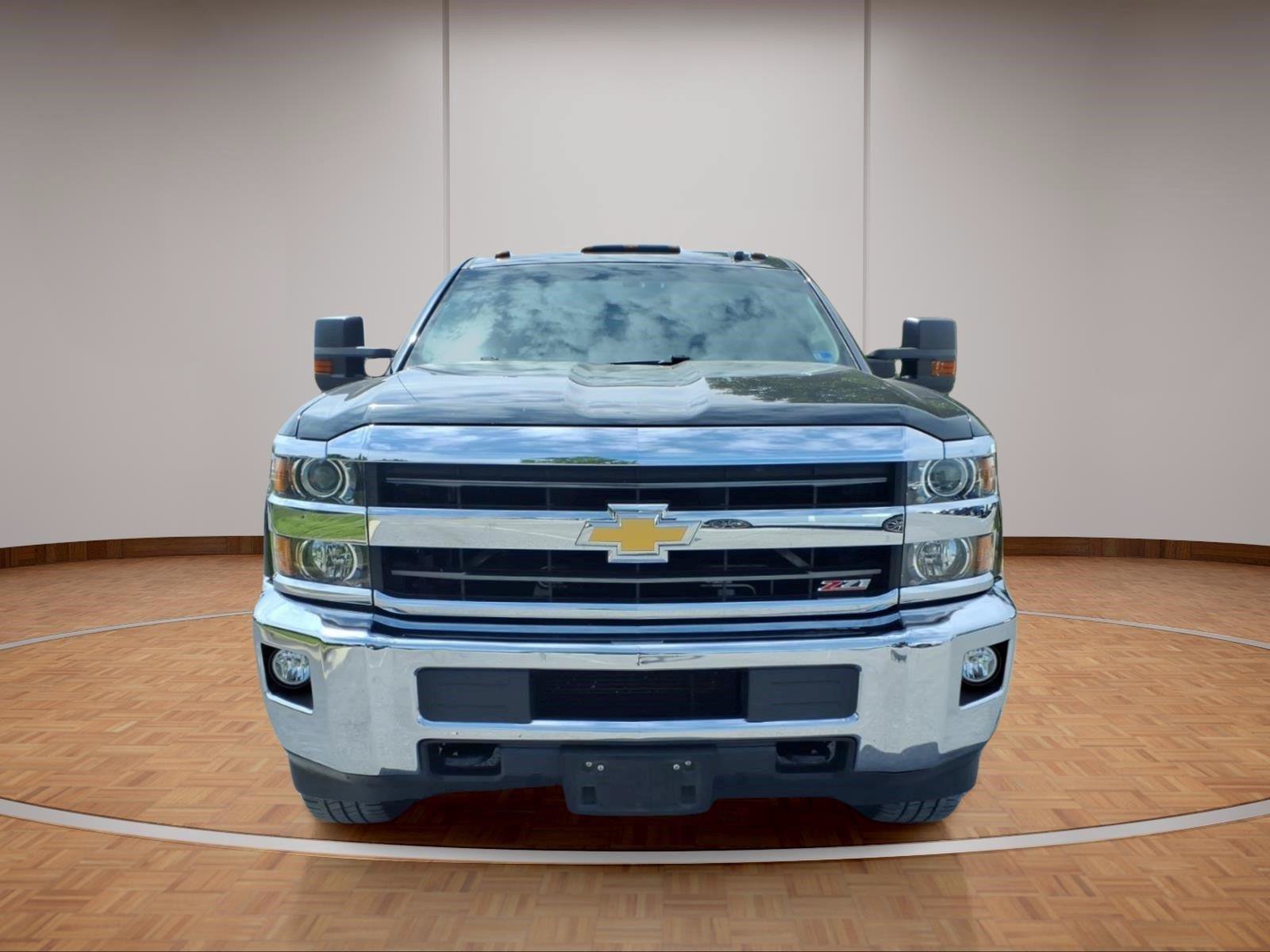 Used 2018 Chevrolet Silverado 2500 LT w/ All Star Edition AWD/4WD image 2