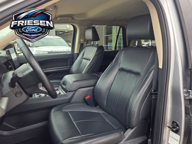 Used 2024 Ford Expedition XLT image 13