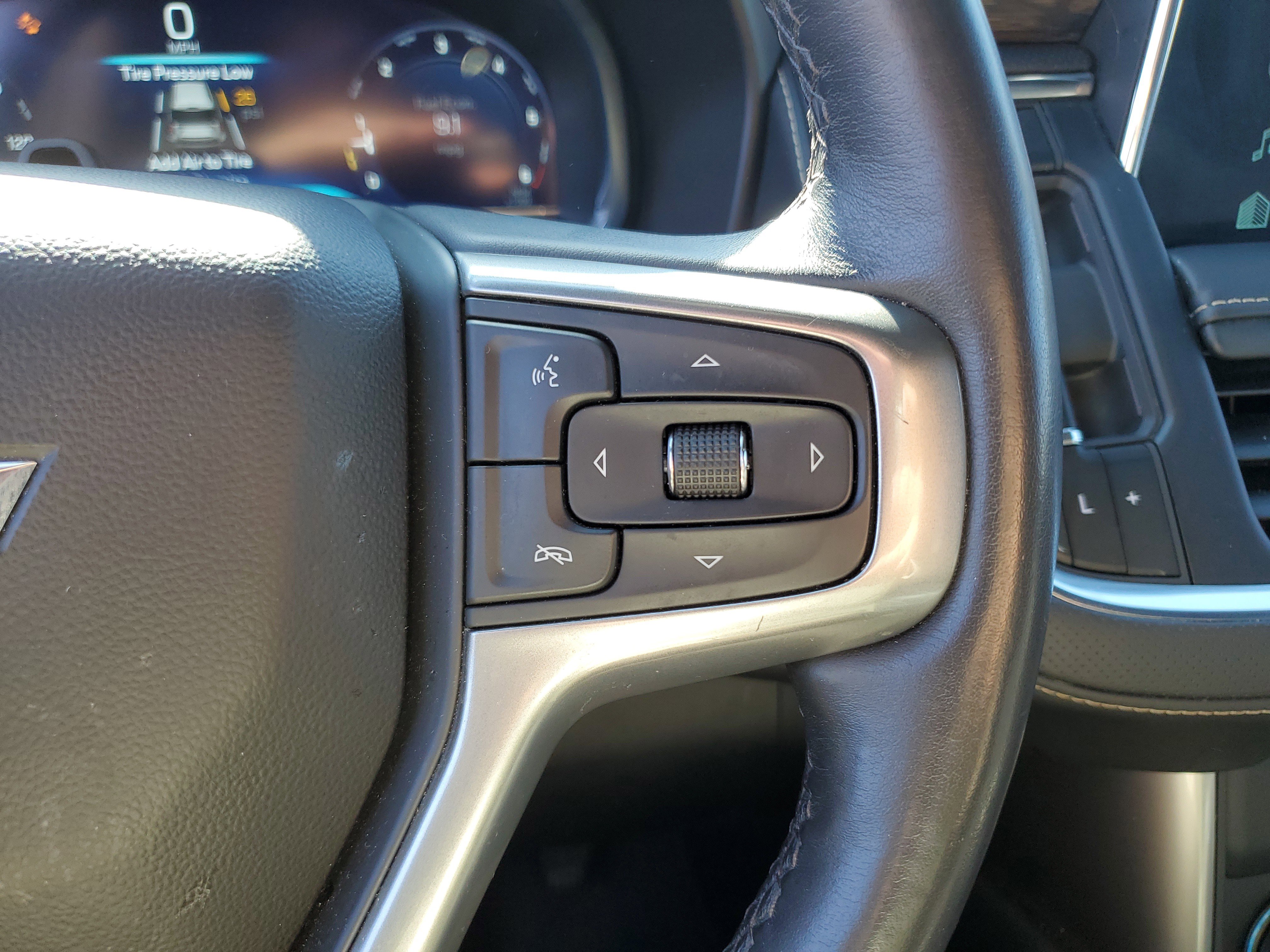 Used 2023 Chevrolet Tahoe Premier w/ Advanced Technology Package image 14
