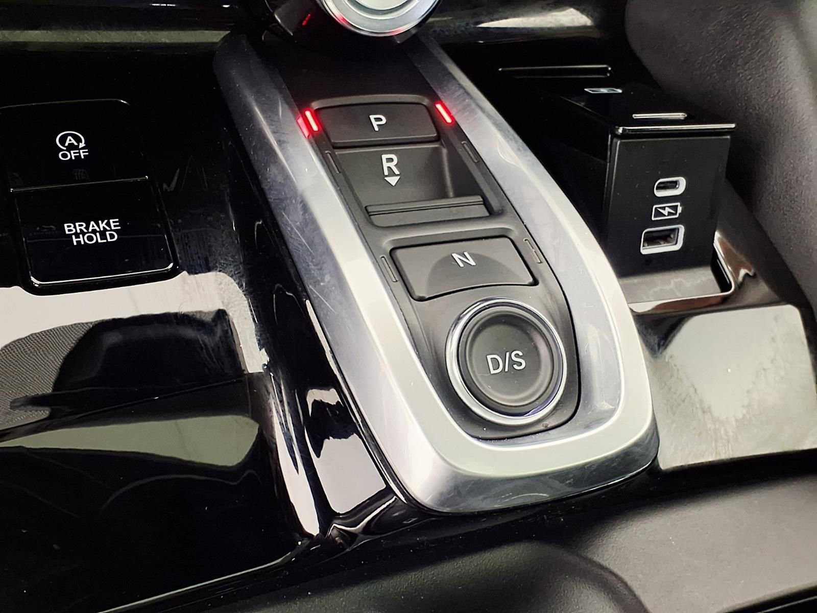 Used 2024 Acura MDX SH-AWD w/ Technology Package image 21