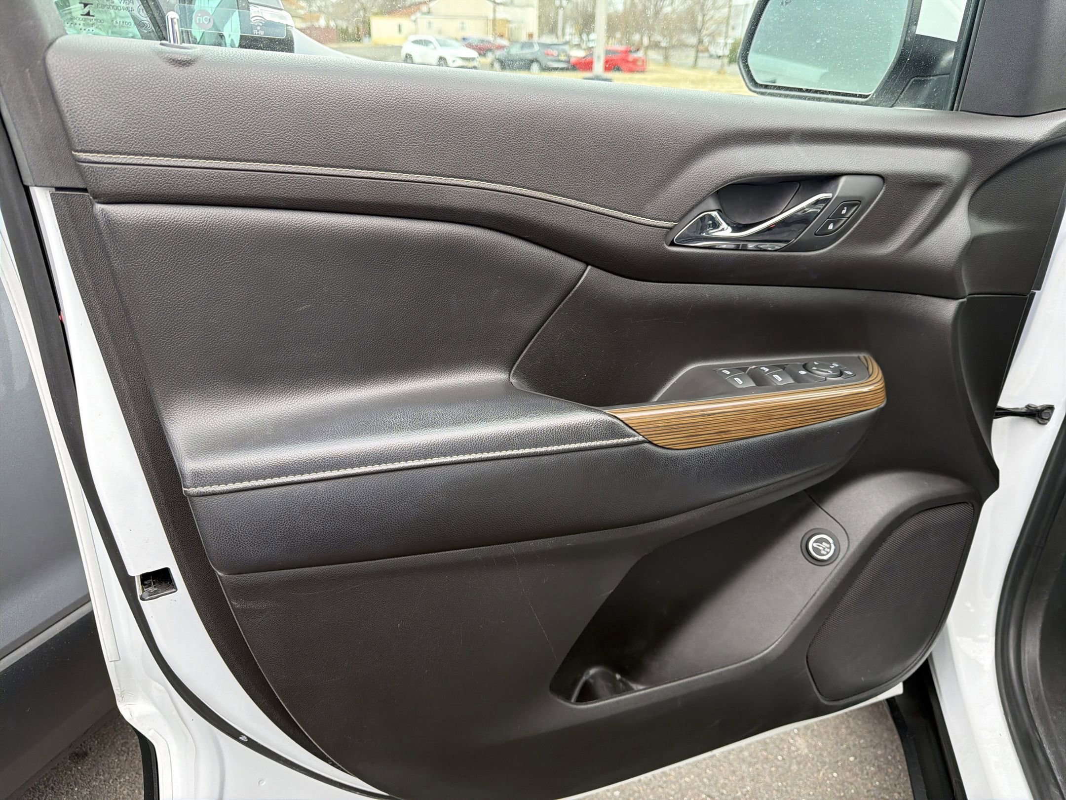 Certified 2019 GMC Acadia SLE w/ Driver Alert Package I image 6