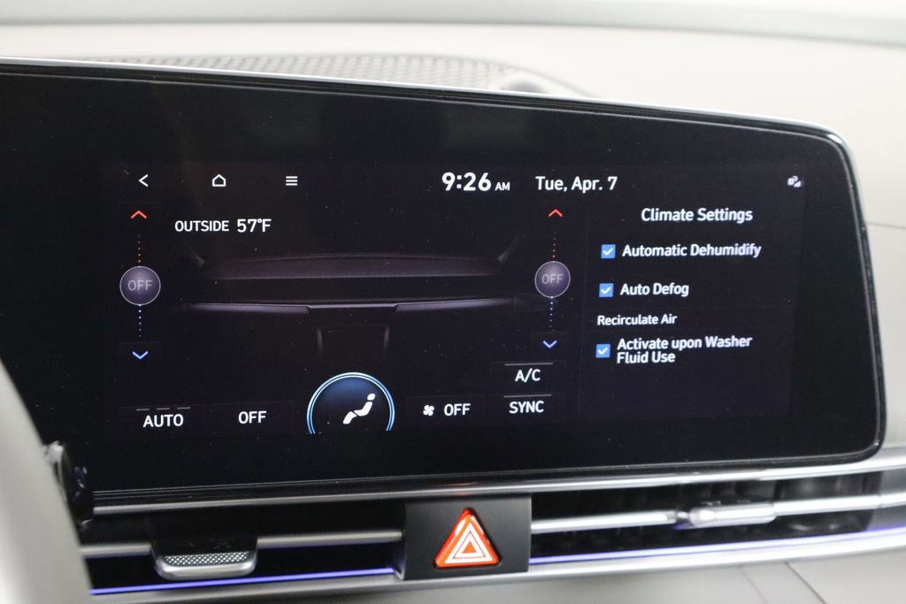 Used 2025 Hyundai Elantra SEL FWD image 32