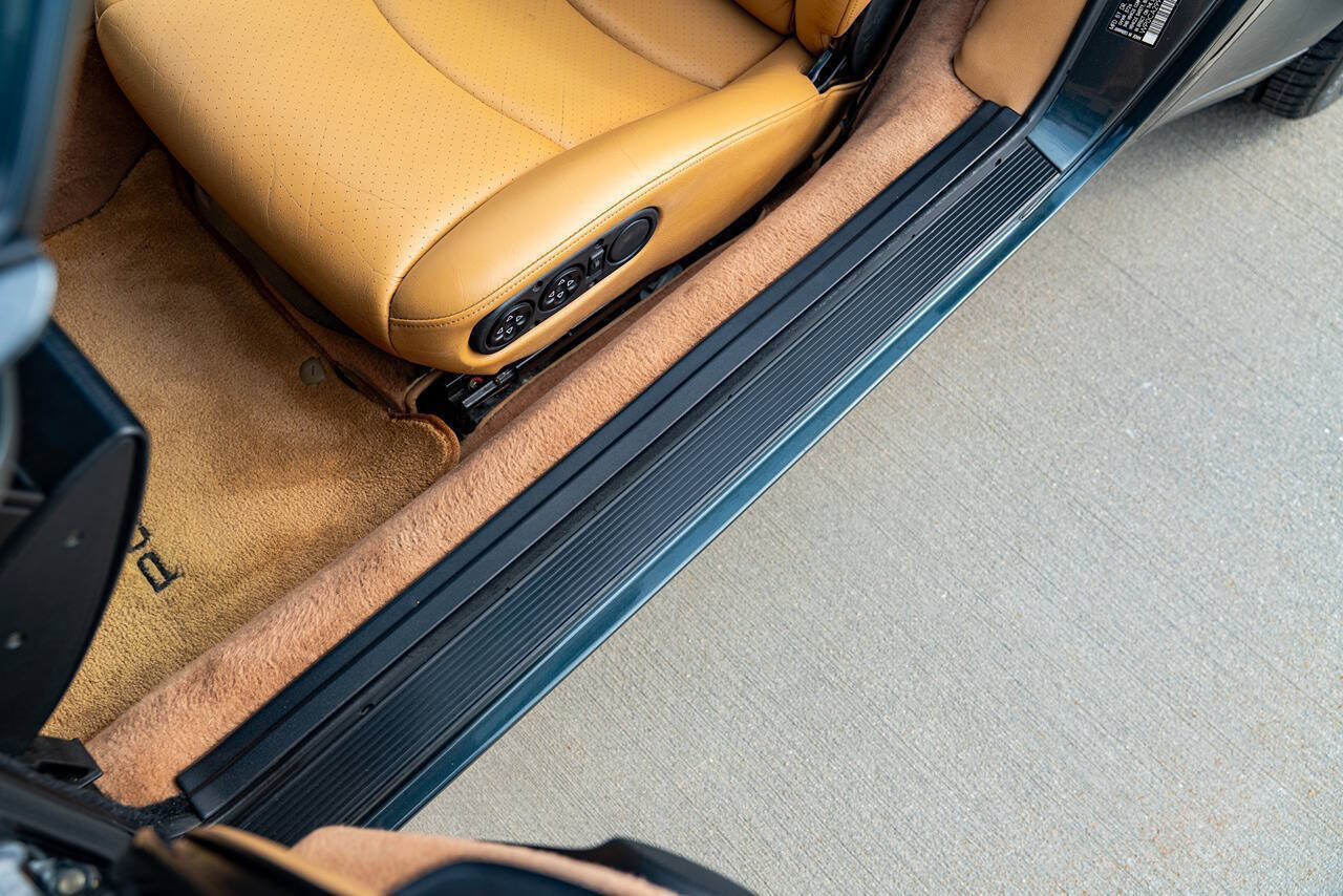 Used 1995 Porsche 911 Cabriolet image 52