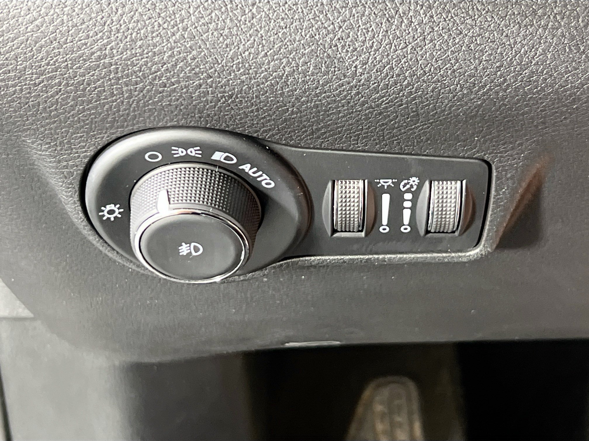 Used 2022 Jeep Compass Trailhawk AWD/4WD image 10