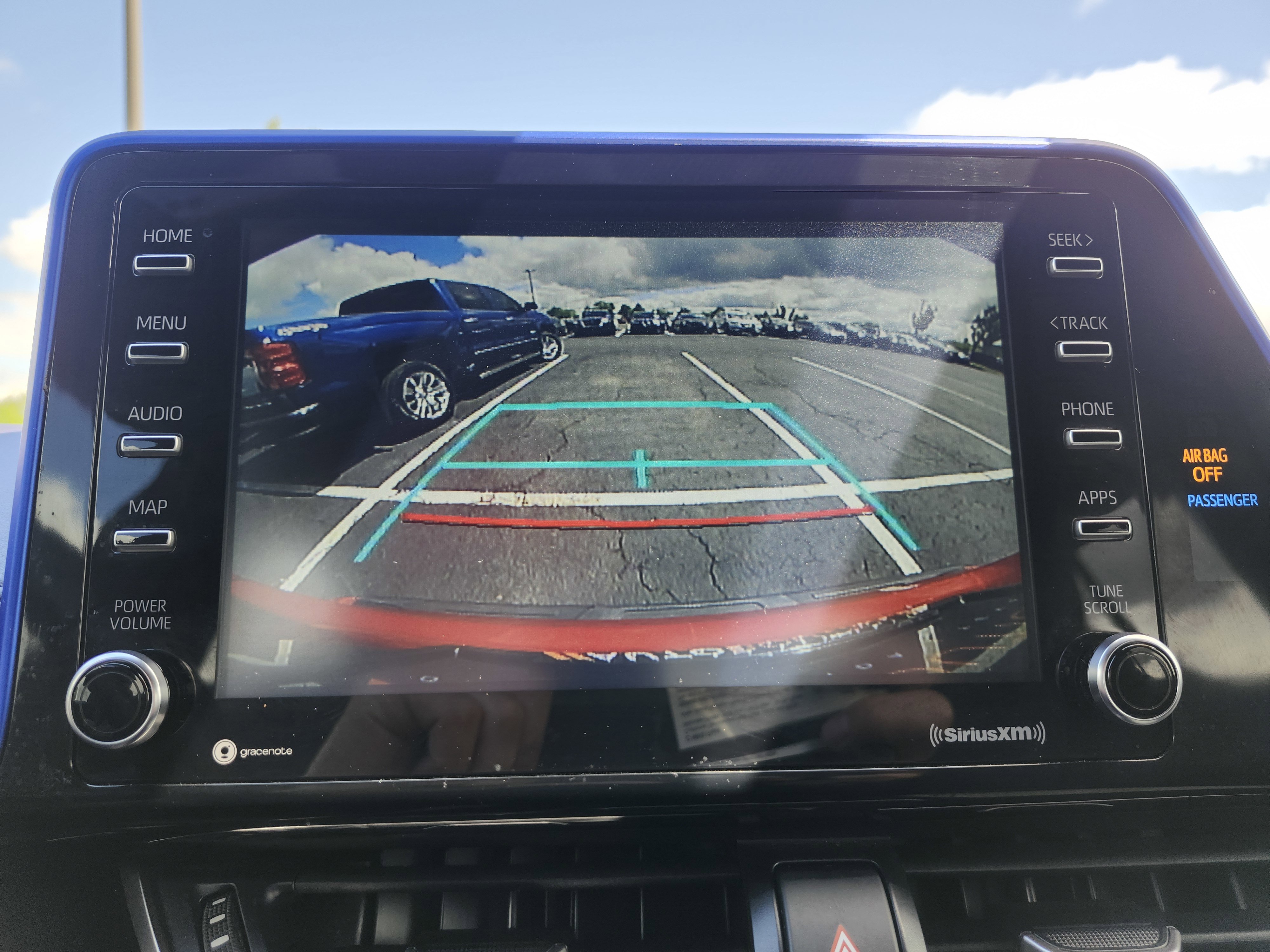 Used 2021 Toyota C-HR XLE FWD image 2