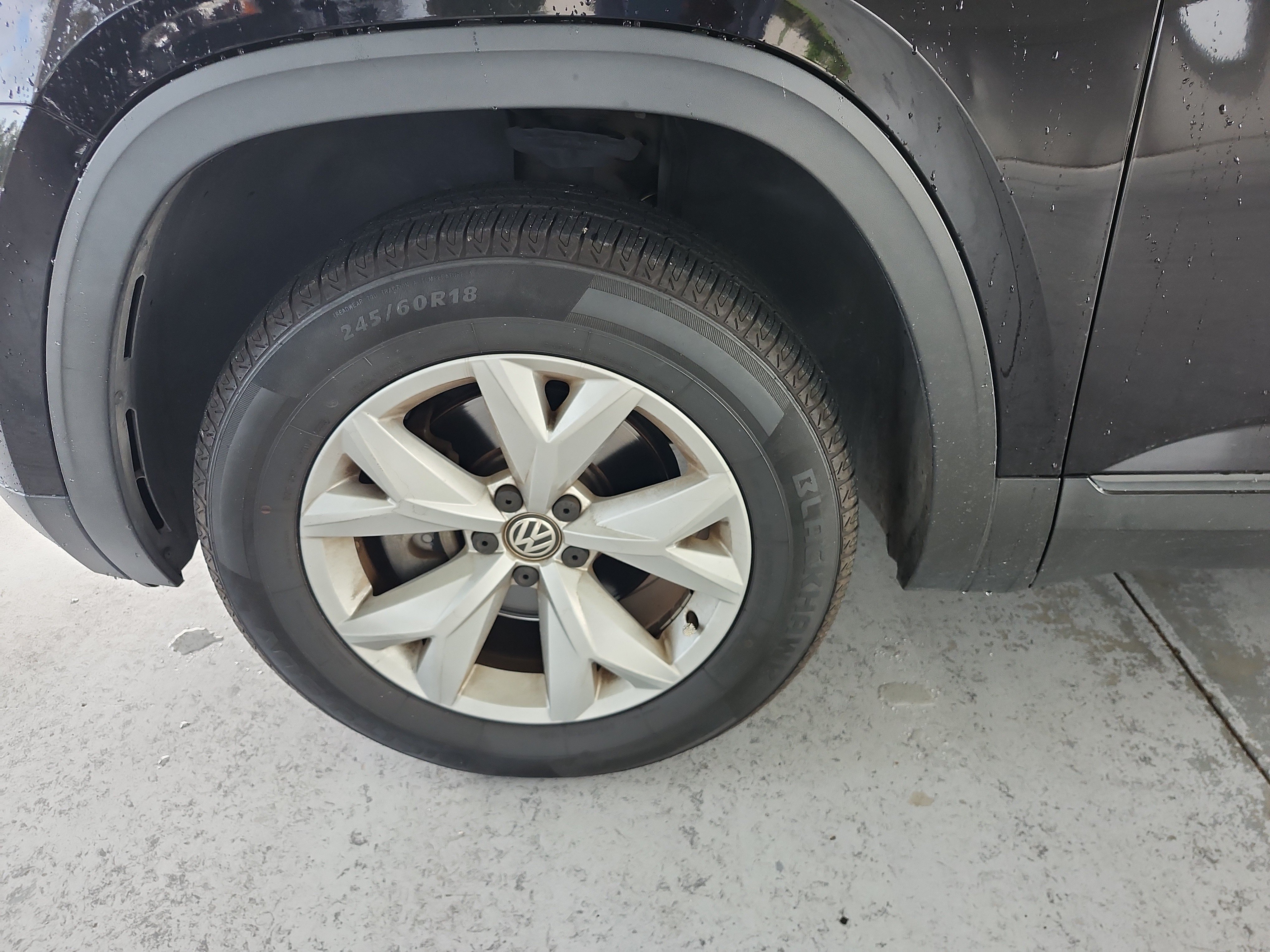 Used 2018 Volkswagen Atlas SE FWD image 8