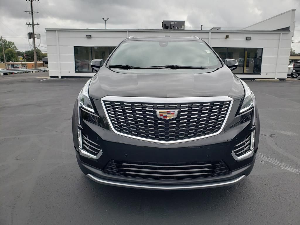 Used 2025 Cadillac XT5 Premium Luxury image 2