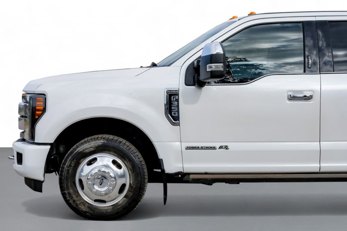 Used 2018 Ford F350 Platinum w/ Platinum Ultimate Package image 10