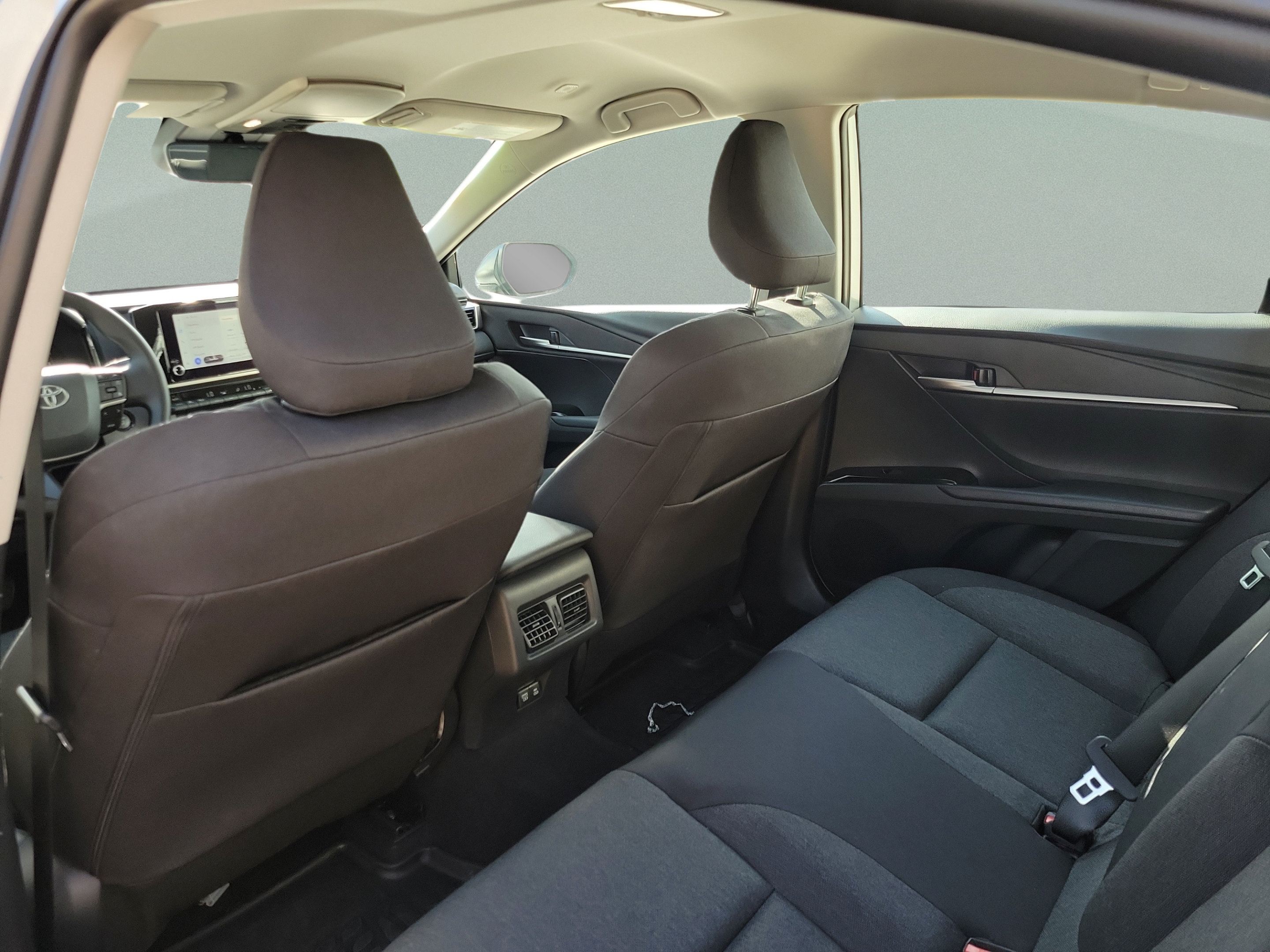 Used 2026 Toyota Camry LE w/ Convenience Package FWD image 23