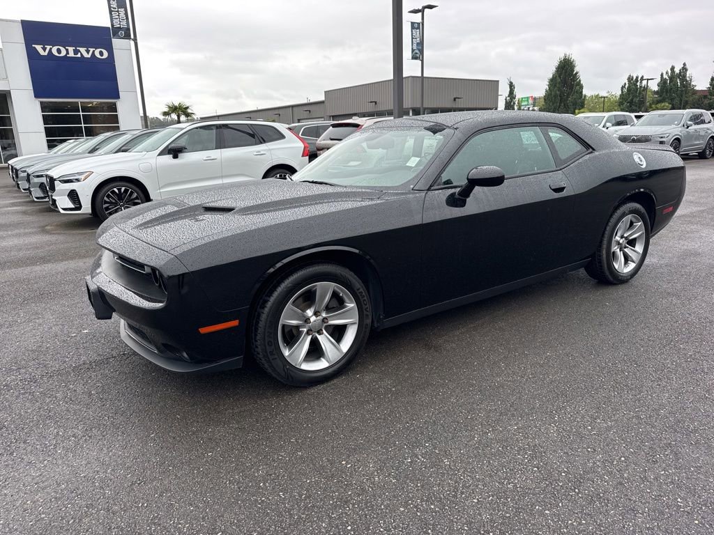 Used 2018 Dodge Challenger SXT
