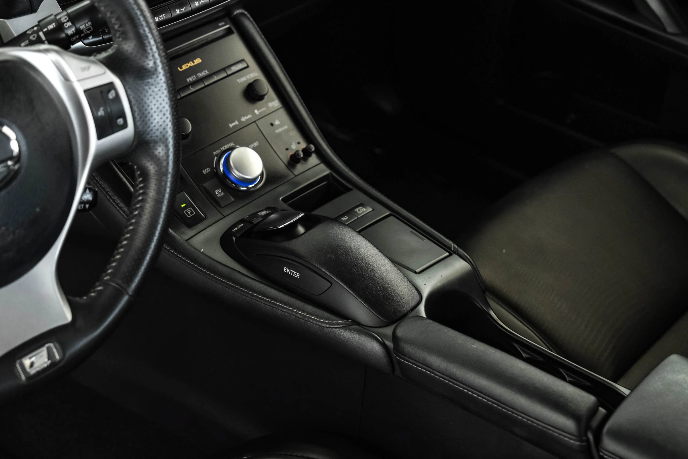 Used 2013 Lexus CT 200h w/ F Sport Pkg w/Nuluxe Trim FWD image 21