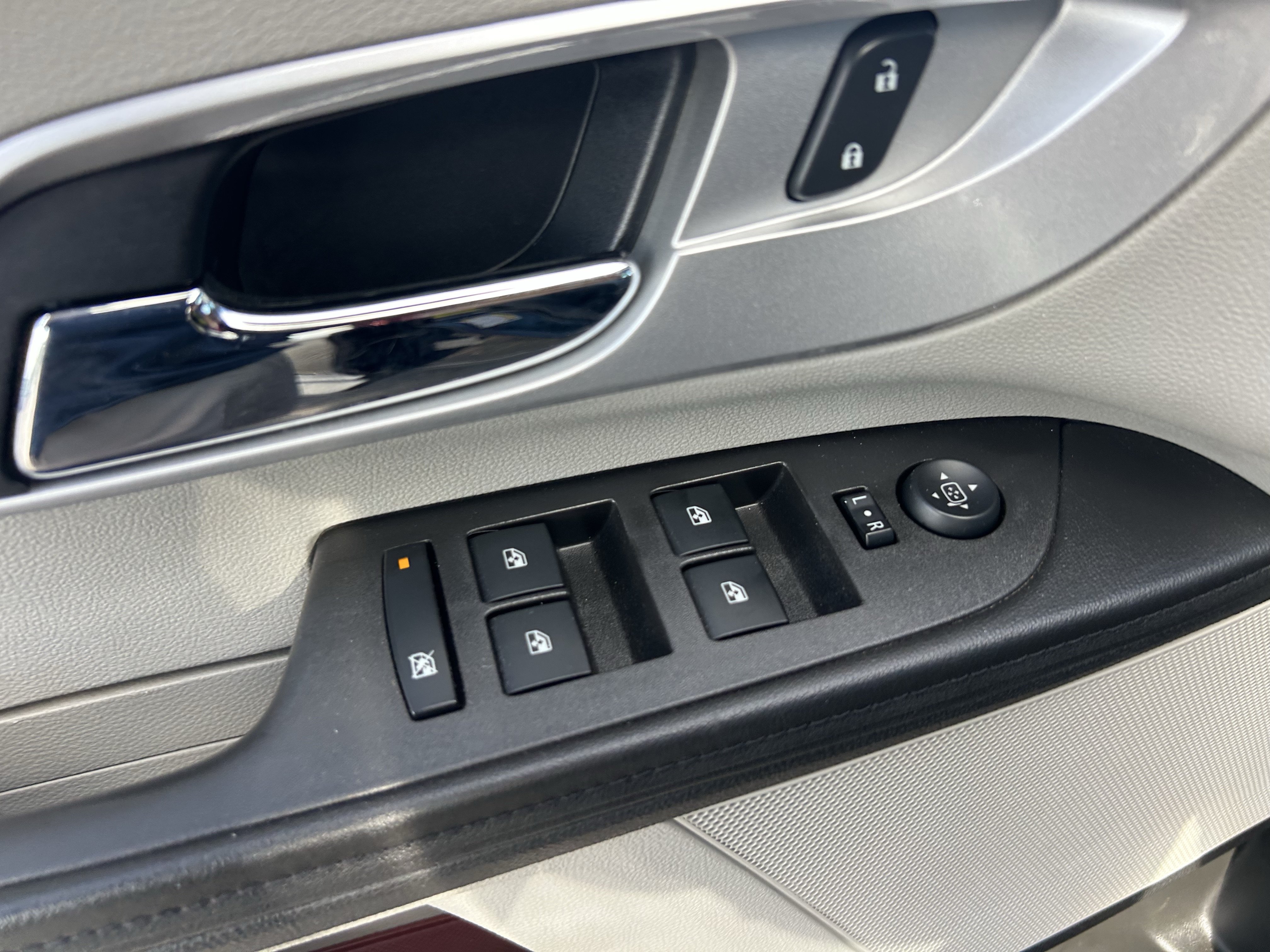 Used 2015 Chevrolet Equinox LS FWD image 29