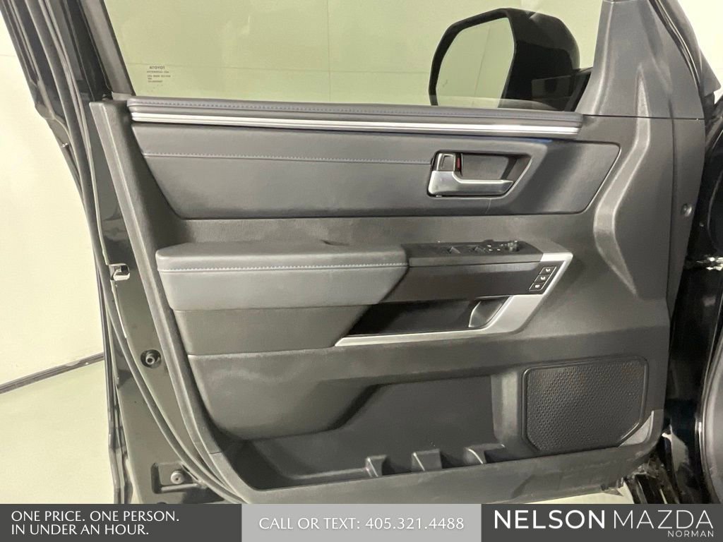 Used 2023 Toyota Tundra Platinum AWD/4WD image 21