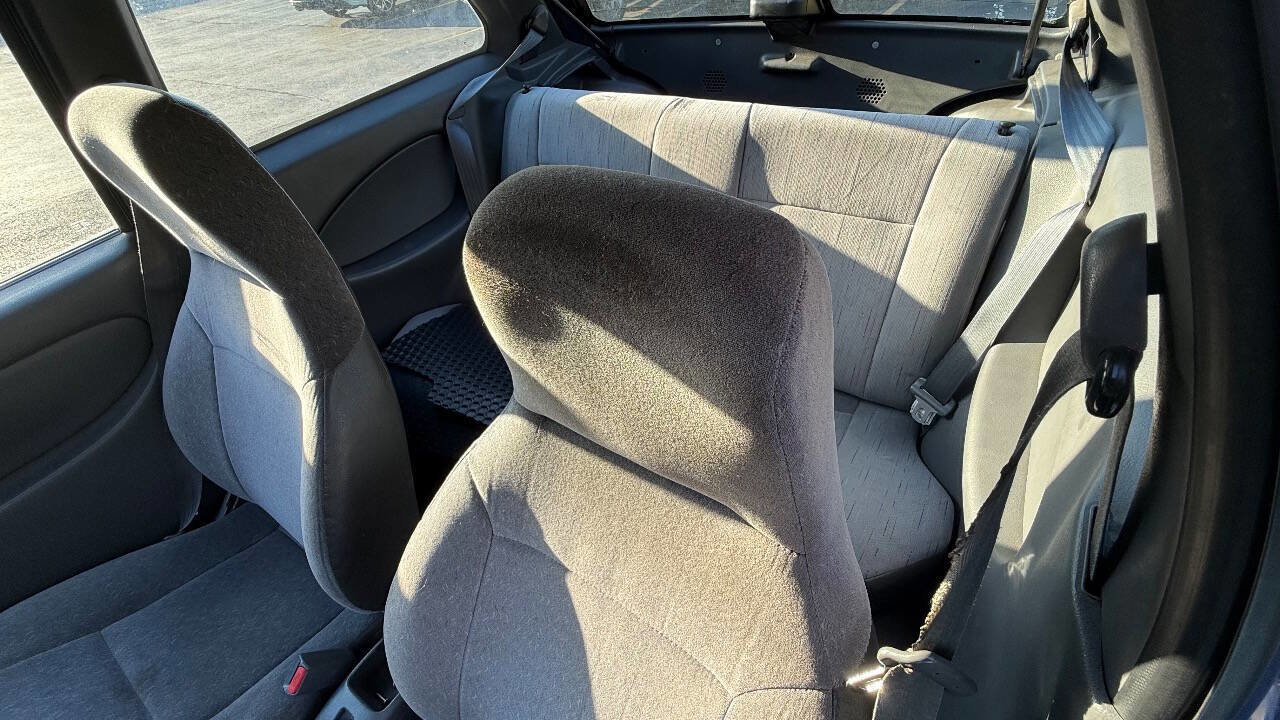 Used 1995 Geo Metro LSi image 8