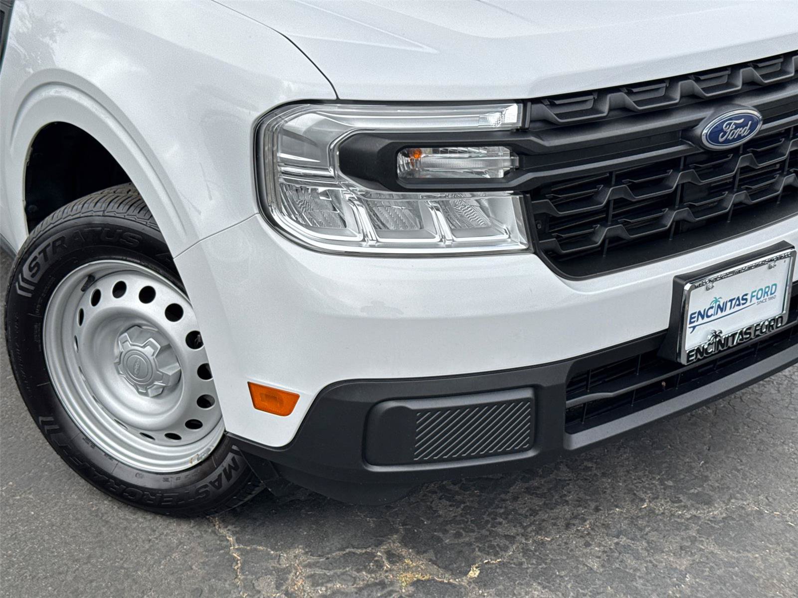 Used 2024 Ford Maverick XL FWD image 3