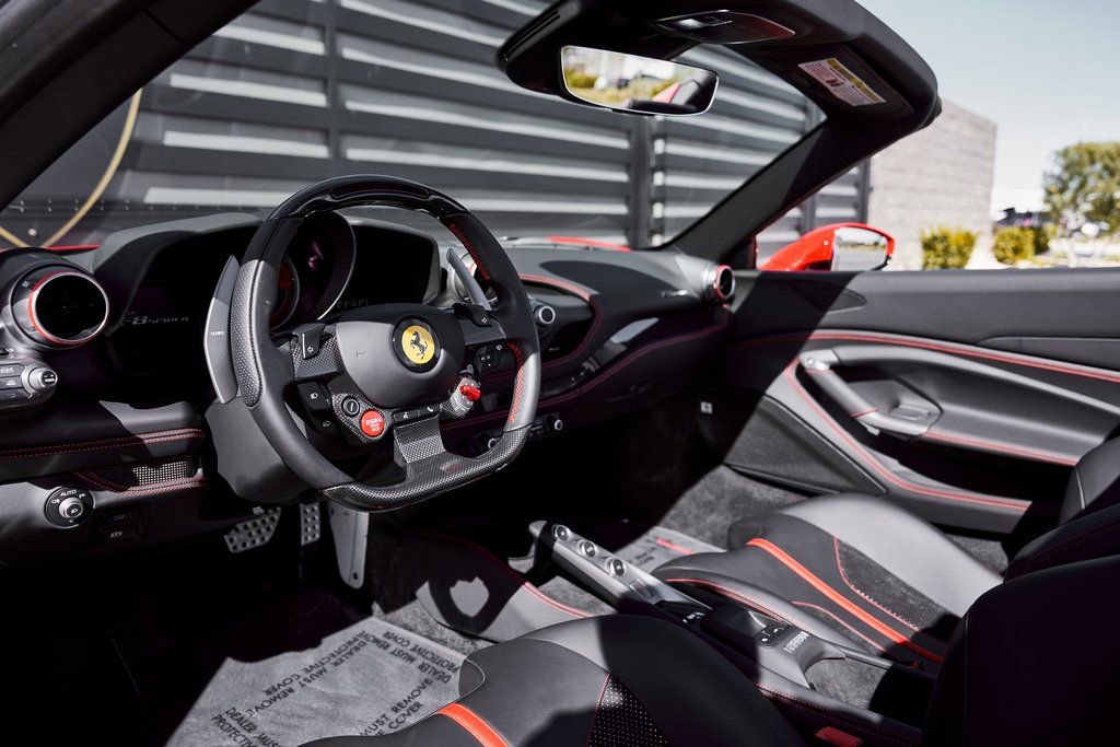 Used 2022 Ferrari F8 Tributo image 2
