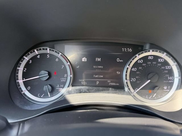 Used 2023 Toyota Highlander XLE AWD/4WD image 34
