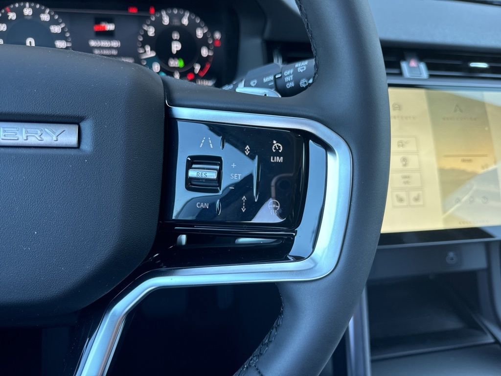 New 2024 Land Rover Discovery Sport S image 20