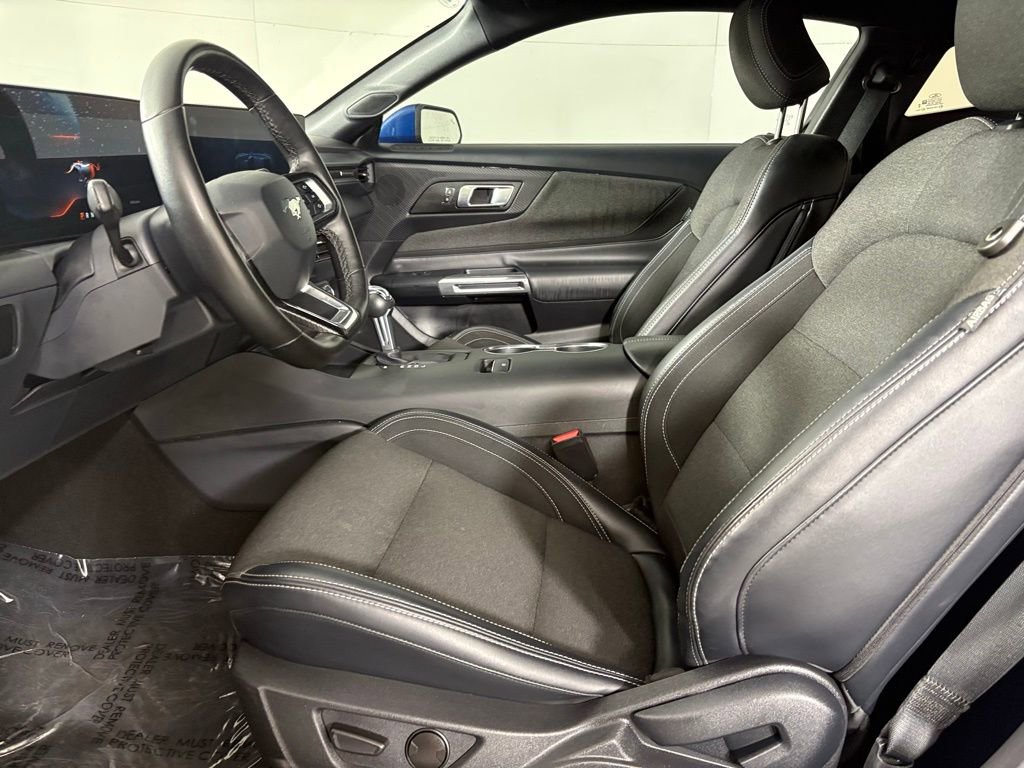 Used 2024 Ford Mustang Coupe image 21