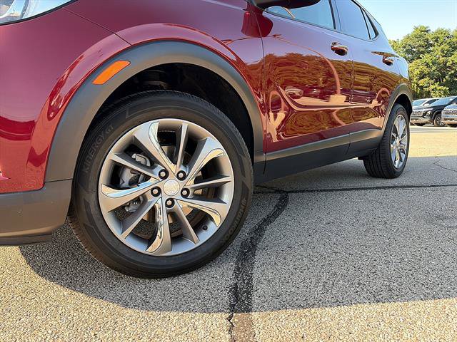 Used 2022 Buick Encore GX Essence w/ Experience Buick Package AWD/4WD image 2