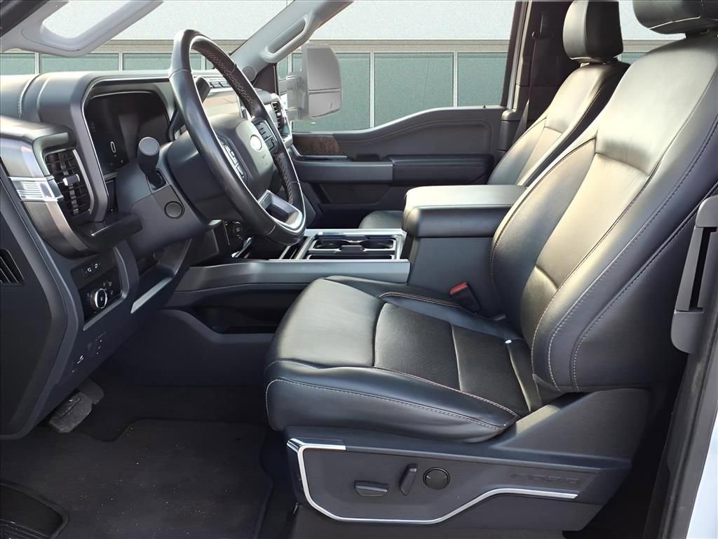 Used 2023 Ford F350 Lariat image 22