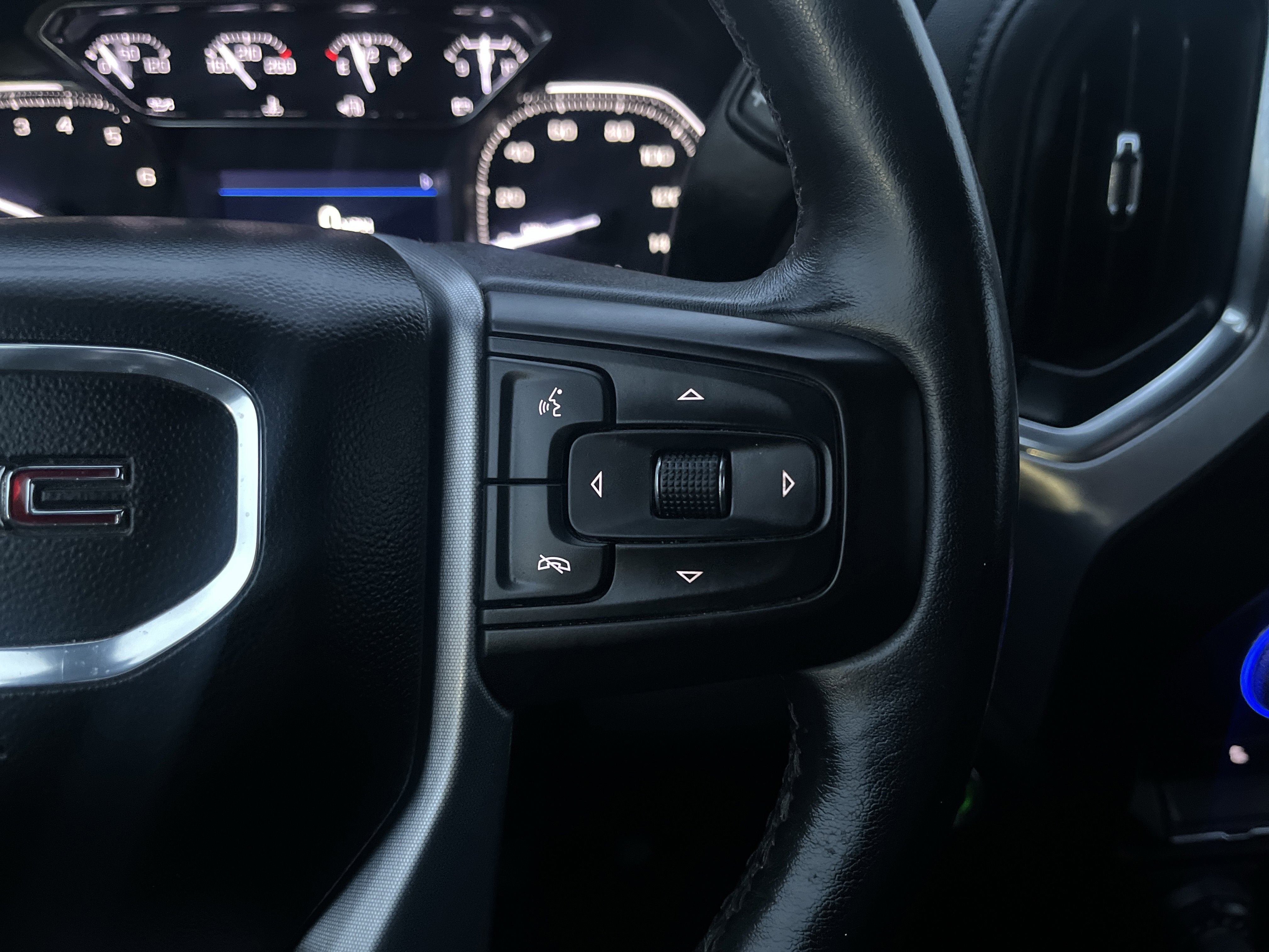 Used 2022 GMC Sierra 1500 SLE w/ X31 Off-Road Package image 21