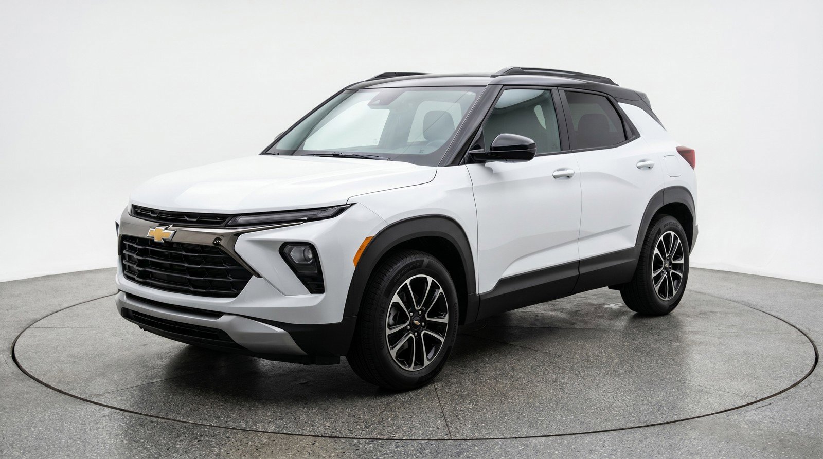Used 2025 Chevrolet TrailBlazer LT FWD image 3