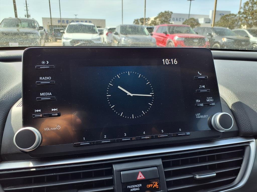 Used 2018 Honda Accord LX image 18