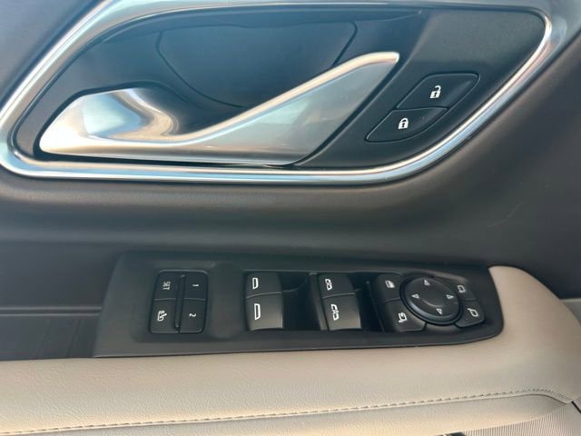 Used 2022 Chevrolet Tahoe LT w/ Luxury Package AWD/4WD image 34