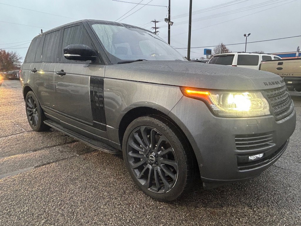 Used 2016 Land Rover Range Rover Supercharged image 2