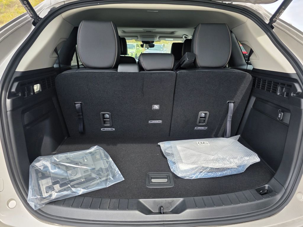 New 2025 MAZDA CX-90 Plug-In Hybrid w/ Preferred image 7
