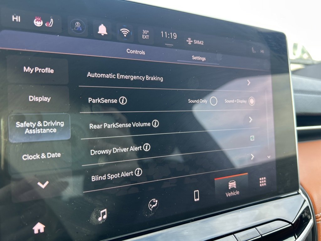 Used 2024 Jeep Compass Limited image 22