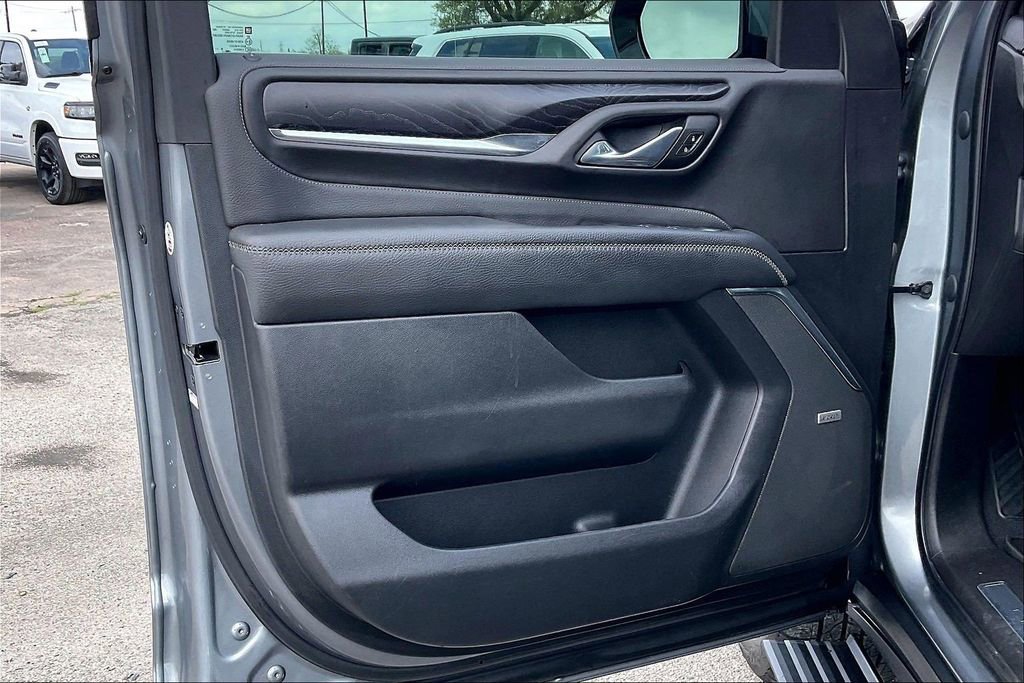 Used 2021 GMC Yukon Denali w/ Denali Ultimate Package image 17