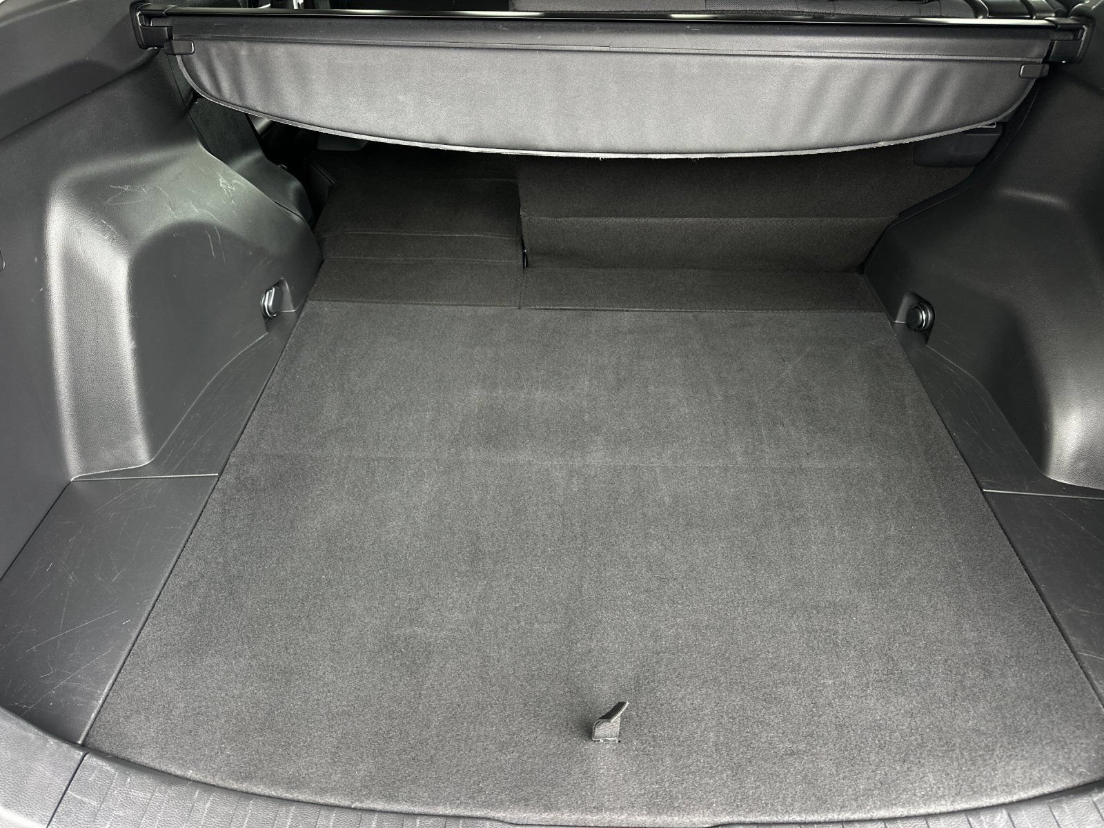 Used 2025 Toyota RAV4 XLE FWD image 14