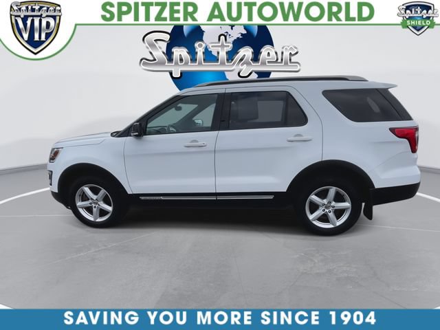 Used 2017 Ford Explorer XLT w/ Equipment Group 202A AWD/4WD image 6