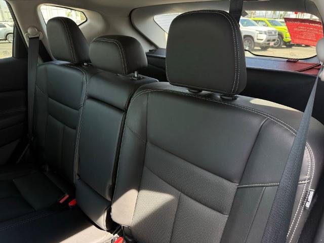 Certified 2023 Nissan Murano SL w/ SL Moonroof Package FWD image 11