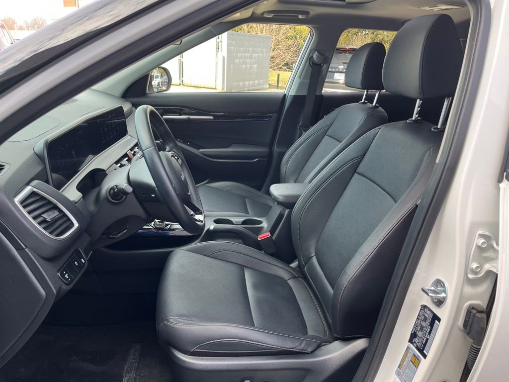 Used 2024 Kia Seltos EX image 12
